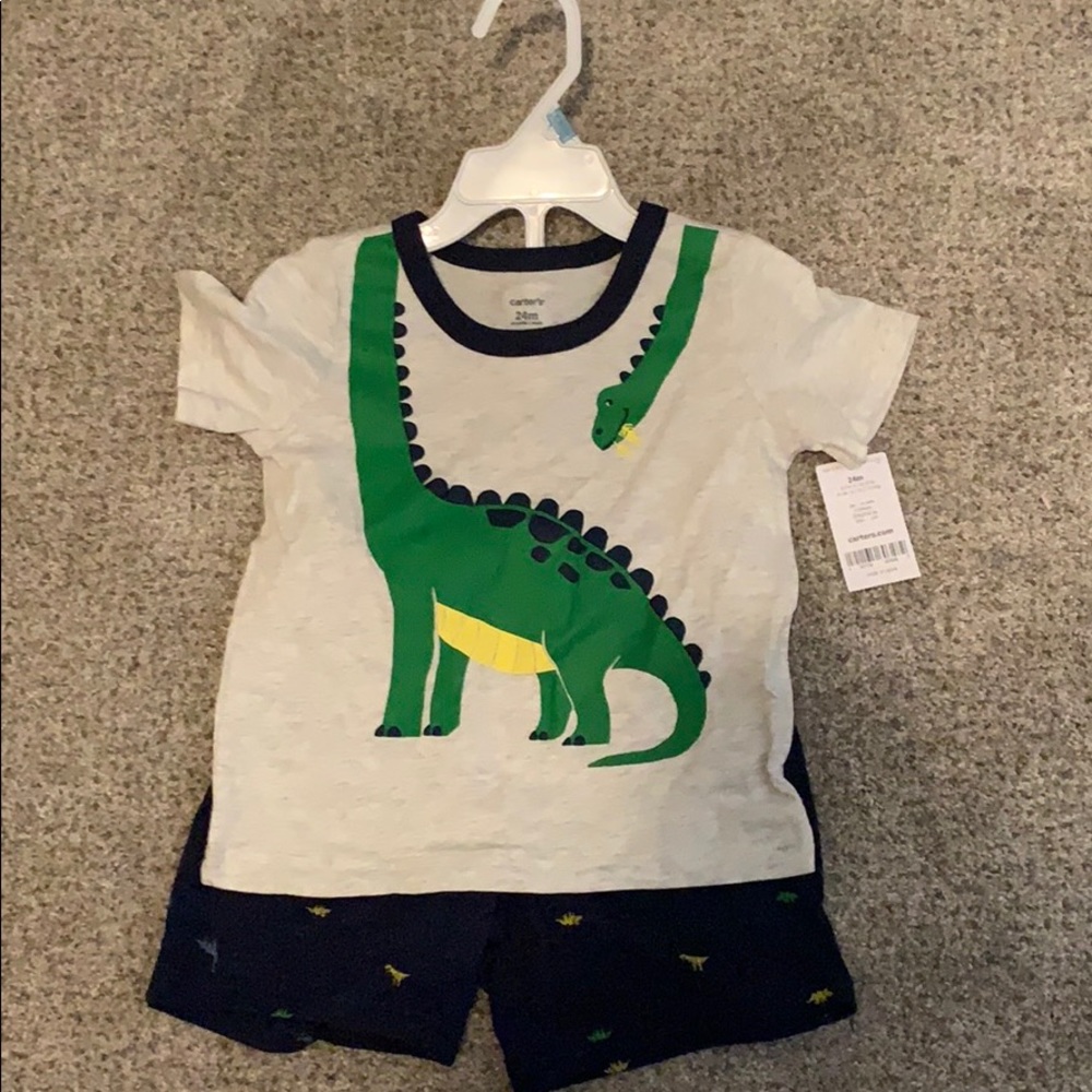 Carters 2 piece set NWT